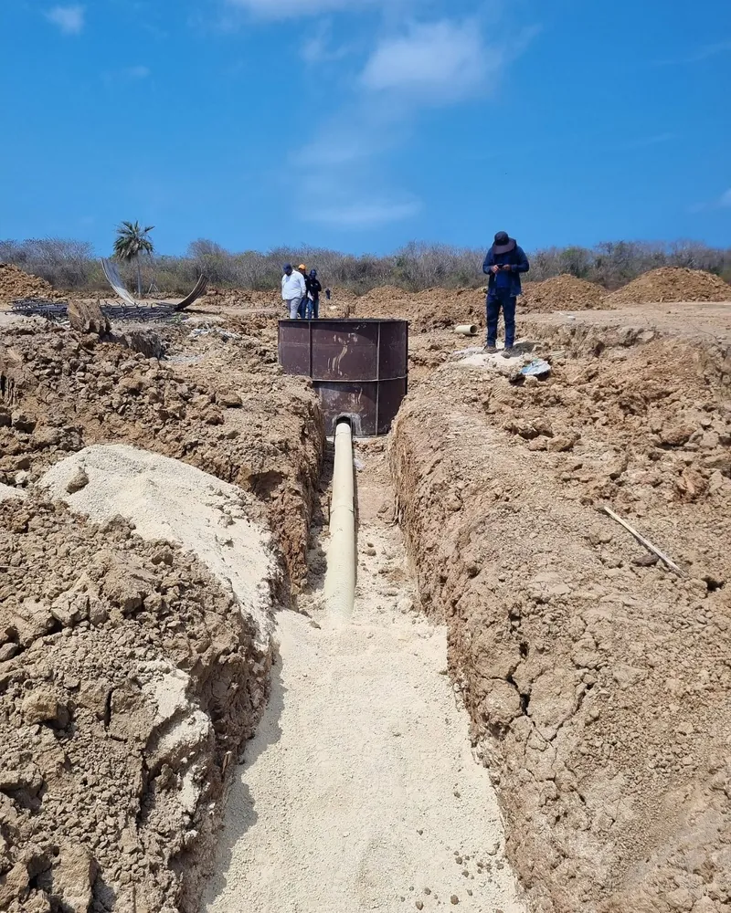 Equipo de HM en obra de alcantarillado, Cartagena